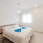 Two-bedroom In Вели-Рат
